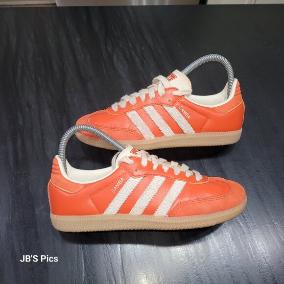 adidas Originals Shoes - Adidas Samba Women's OG Originals Collegiate Orange & Cream White Gum Sole Shoes